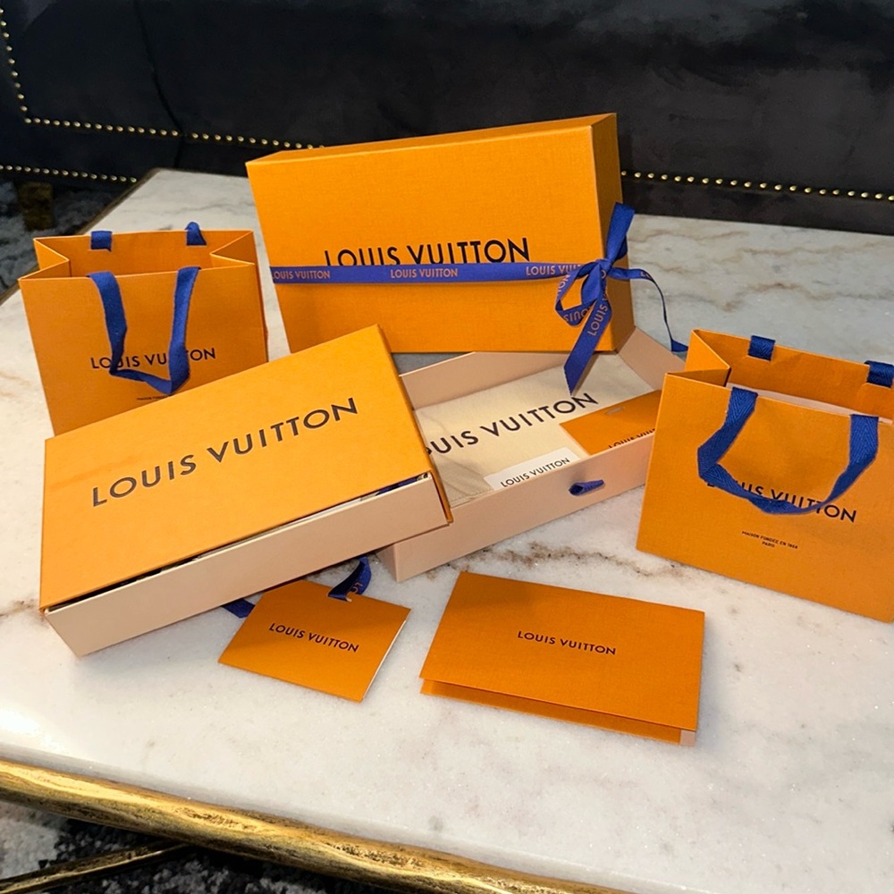 Louis Vuitton bag/box bundle ❤️
